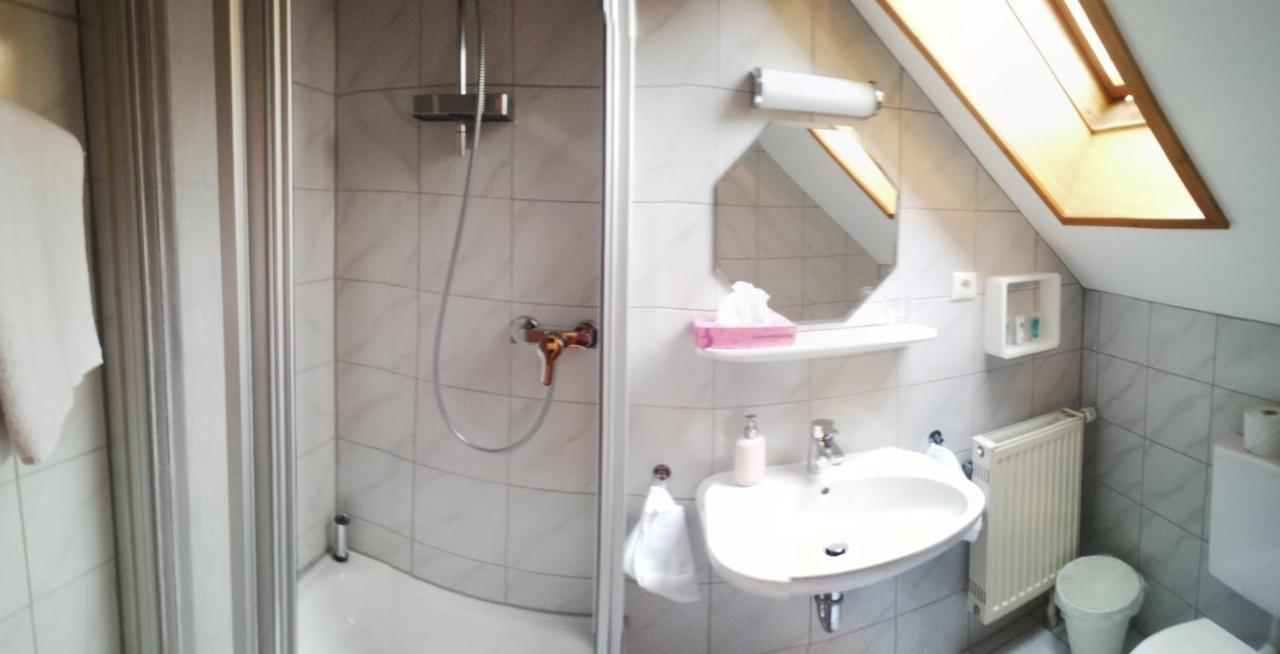 Gaststaette Liebl Otel Wiesent Dış mekan fotoğraf