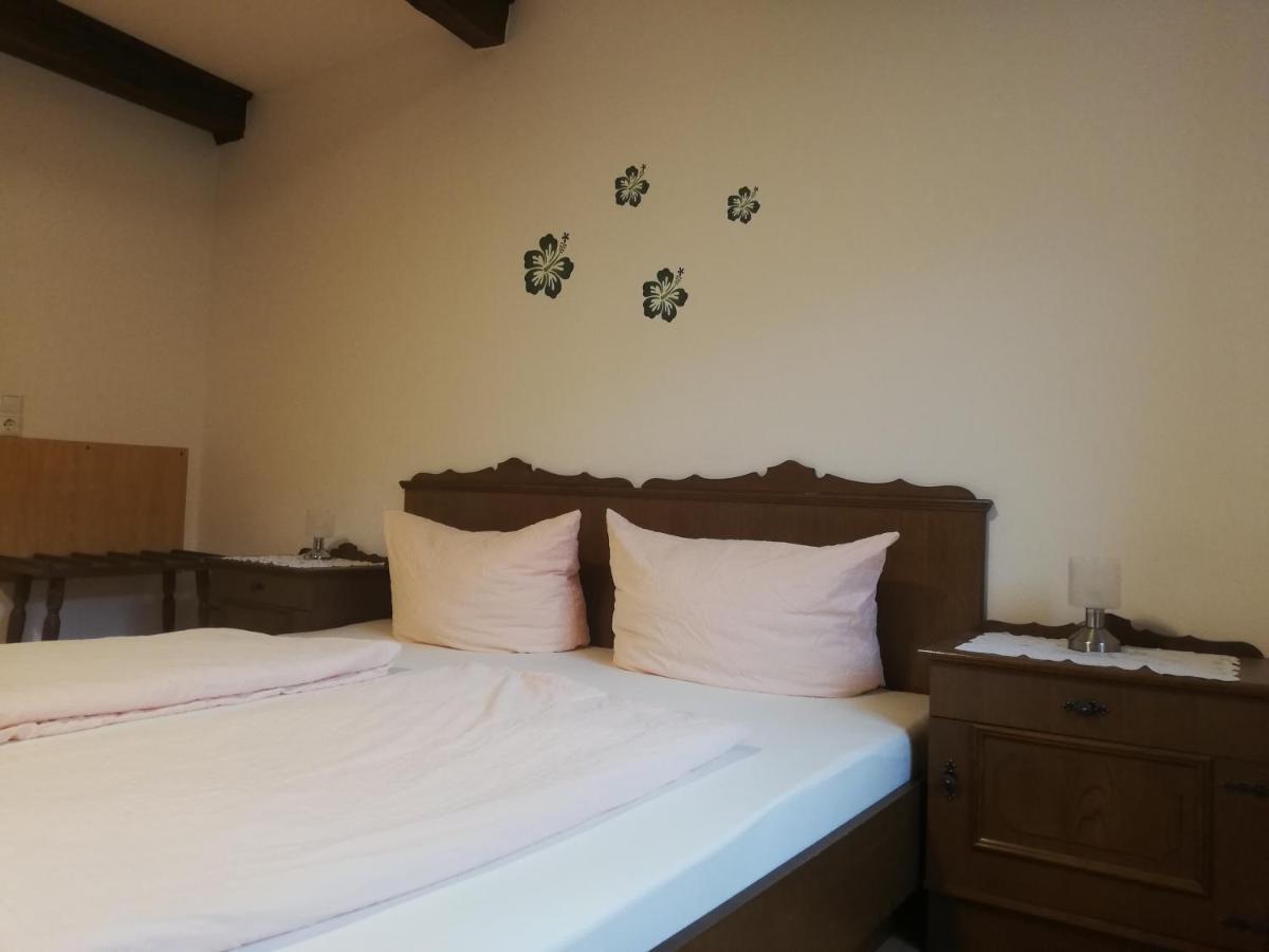 Gaststaette Liebl Otel Wiesent Dış mekan fotoğraf
